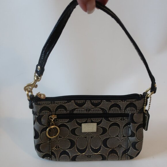 Women Coach Poppy Black Gold Monogram Signature Canvas Leather Large Wristlet - Picture 1 of 10